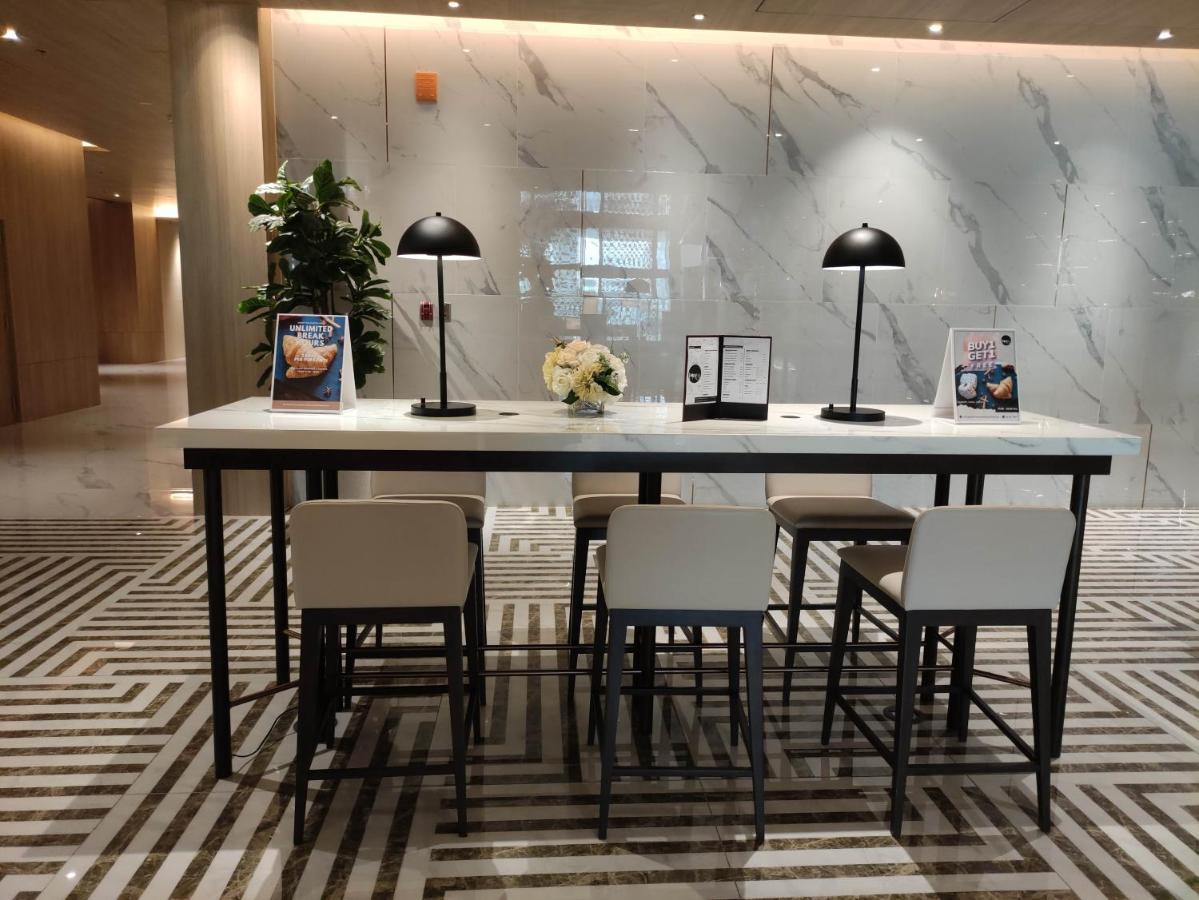 Grand Richmond Stylish Convention Нонтхабури